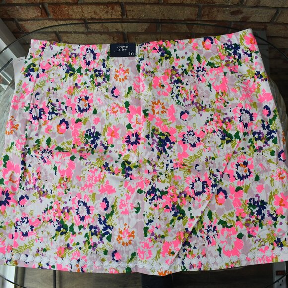 Crown & Ivy Multicolored Skort - Picture 2 of 3
